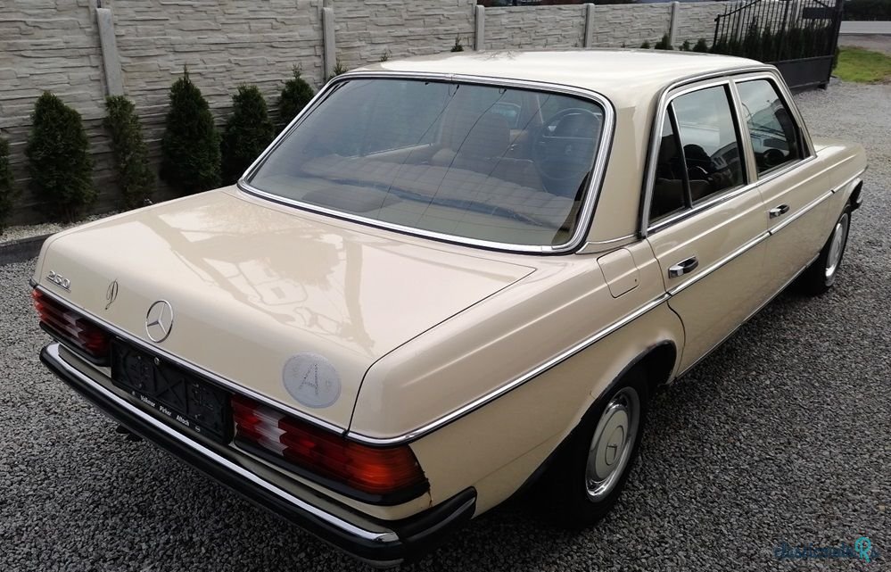 1980' Mercedes-Benz W123 photo #2