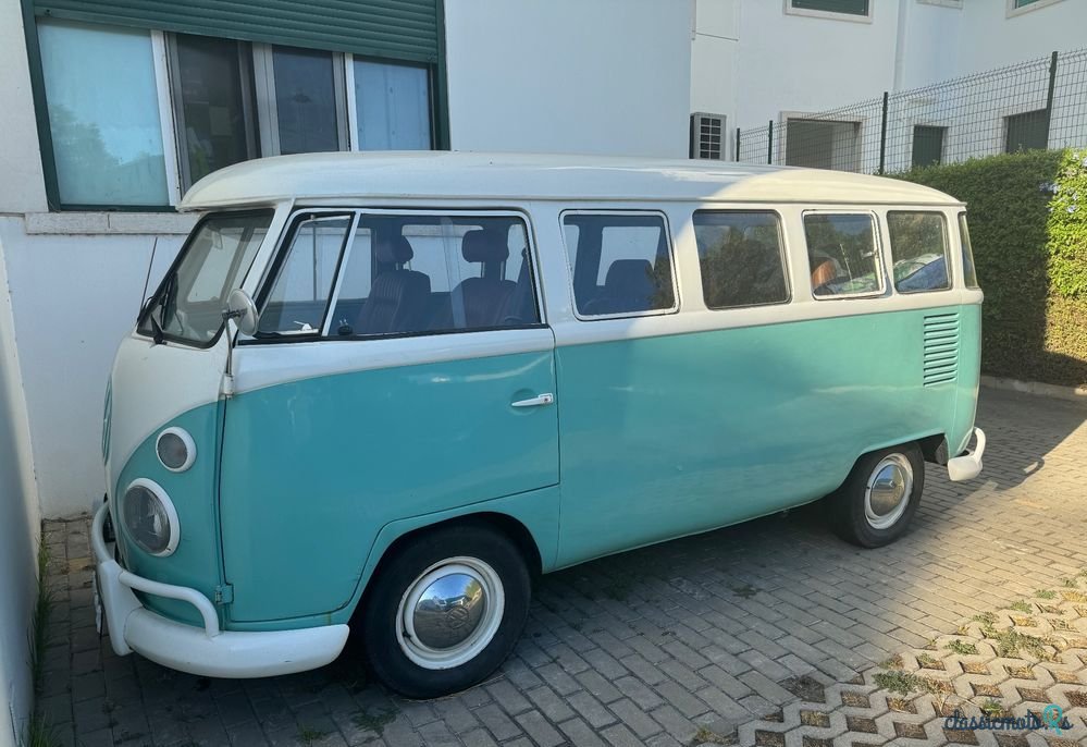 1975' Volkswagen Transporter photo #5