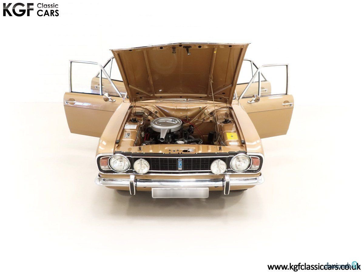 1969' Ford Cortina photo #4