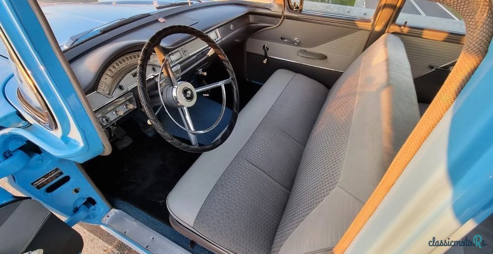 1958' Ford Fairlane photo #6