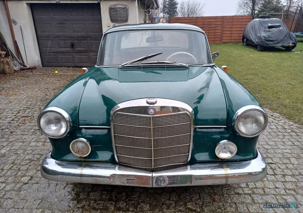 1962' Mercedes-Benz 190C W110 photo #4