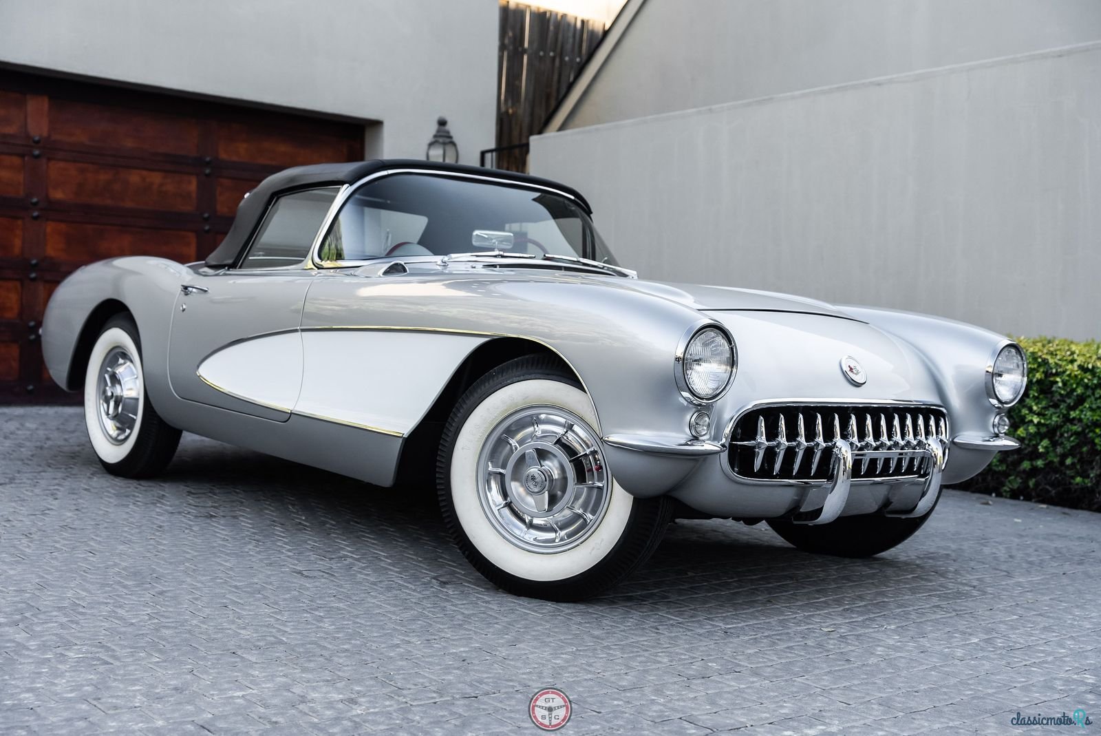 1953' Chevrolet Corvette photo #2