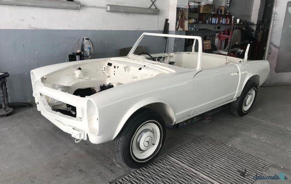 1966' Mercedes-Benz 230 photo #6