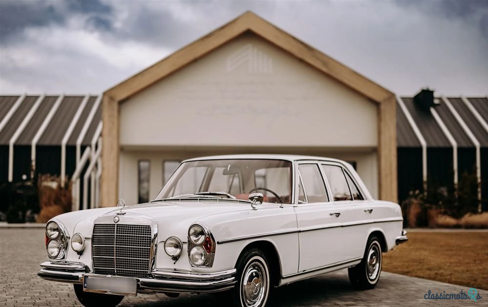 1966' Mercedes-Benz 250S W108 photo #1
