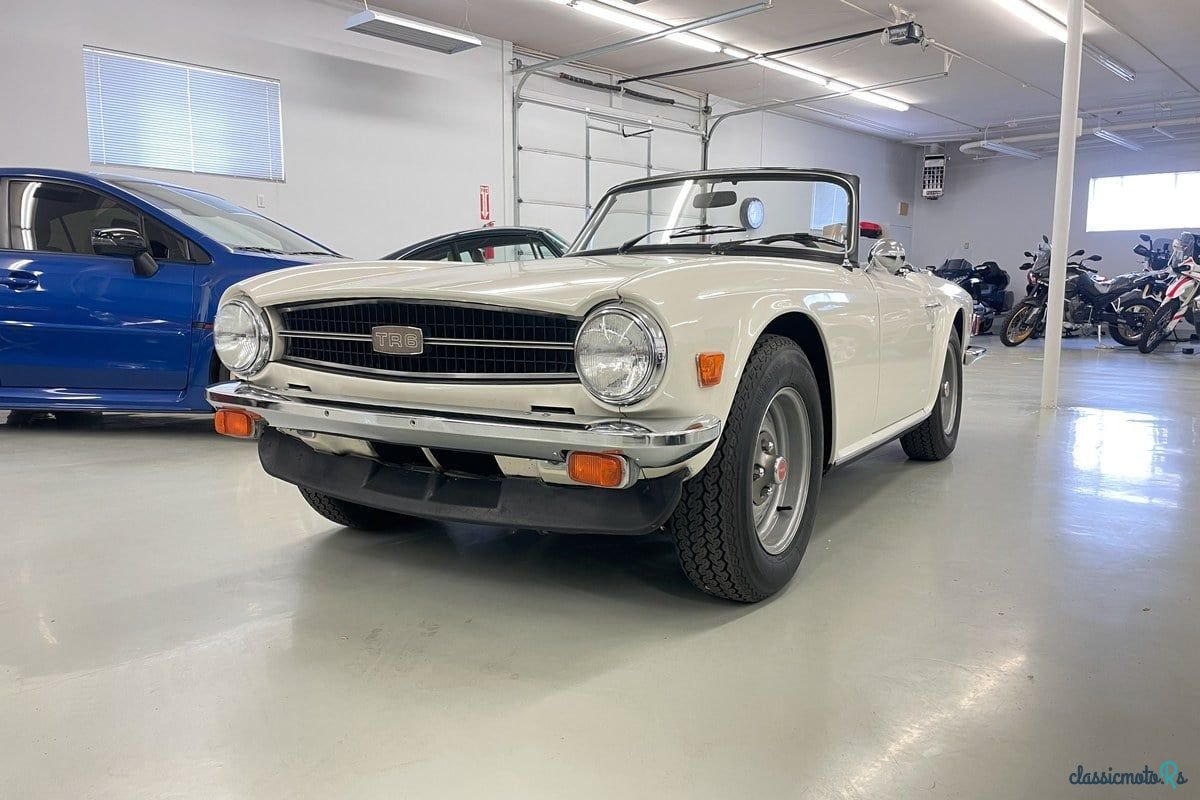 1976' Triumph TR6 photo #4