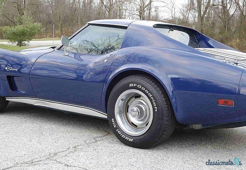 1975' Chevrolet Corvette photo #1