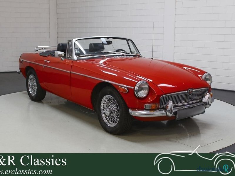 1974' MG MGB photo #1