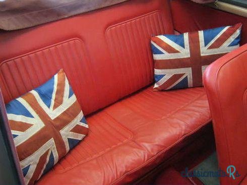 1961' Morris Minor Convertible photo #1