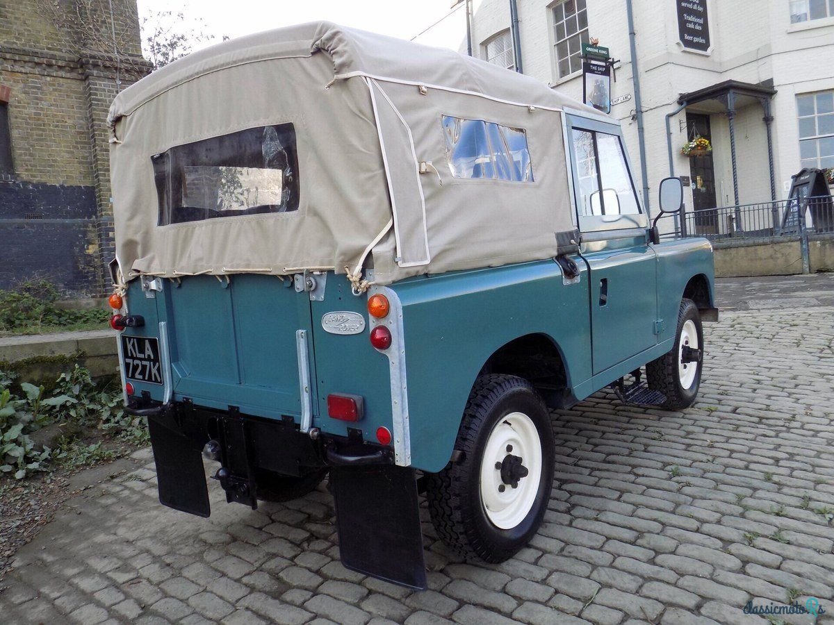 1972' Land Rover 88 photo #4