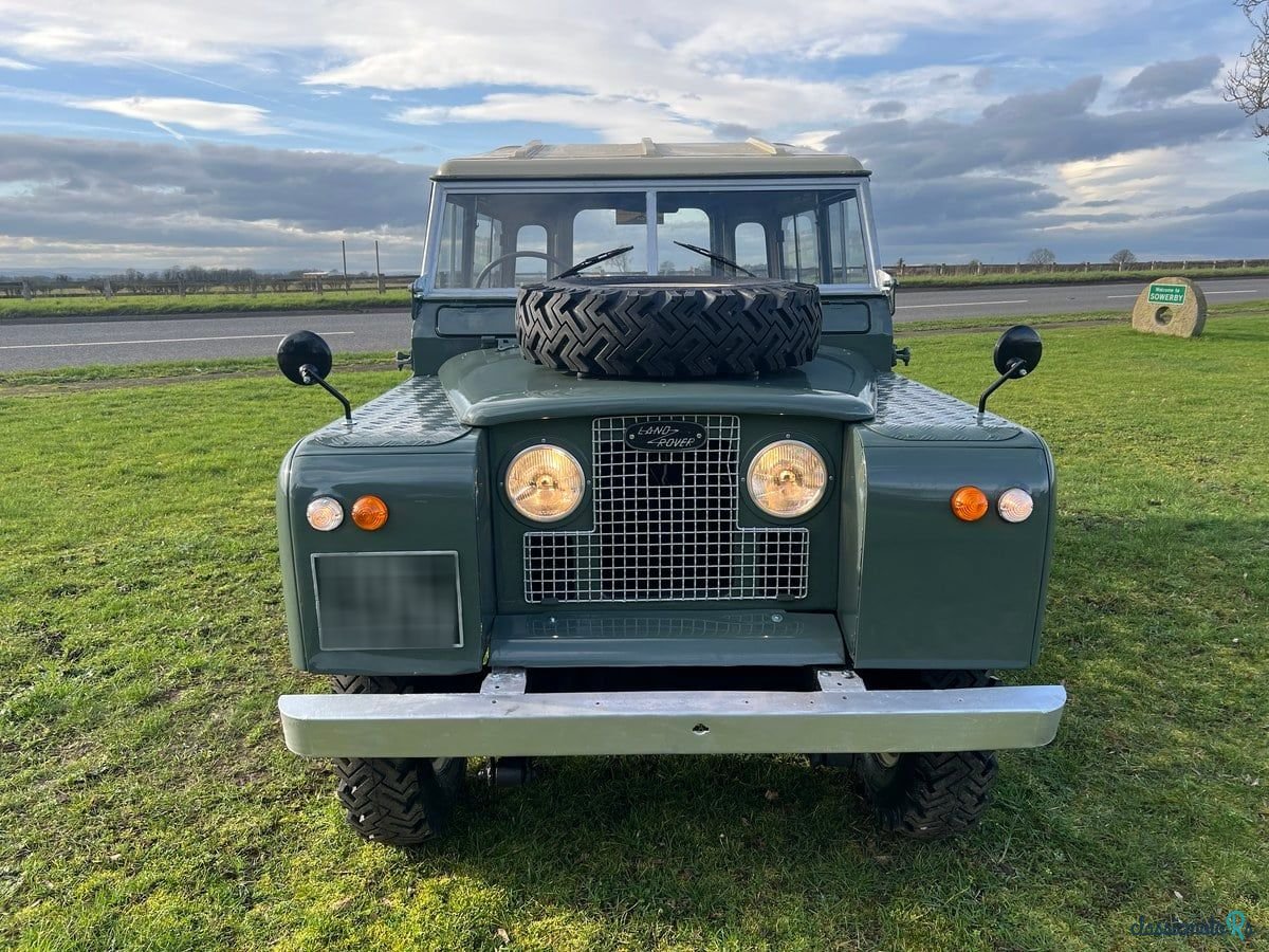 1969' Land Rover Series 2A photo #2