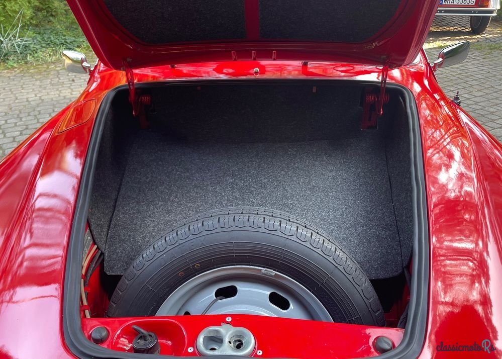 1968' Volkswagen Karmann Ghia photo #2