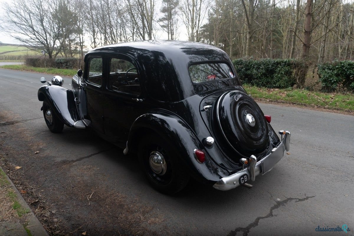 1951' Citroen Traction Avant photo #5