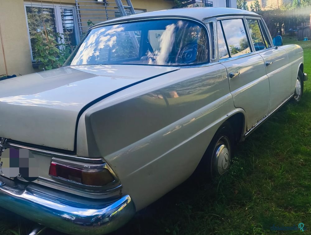 1968' Mercedes-Benz W110 photo #5