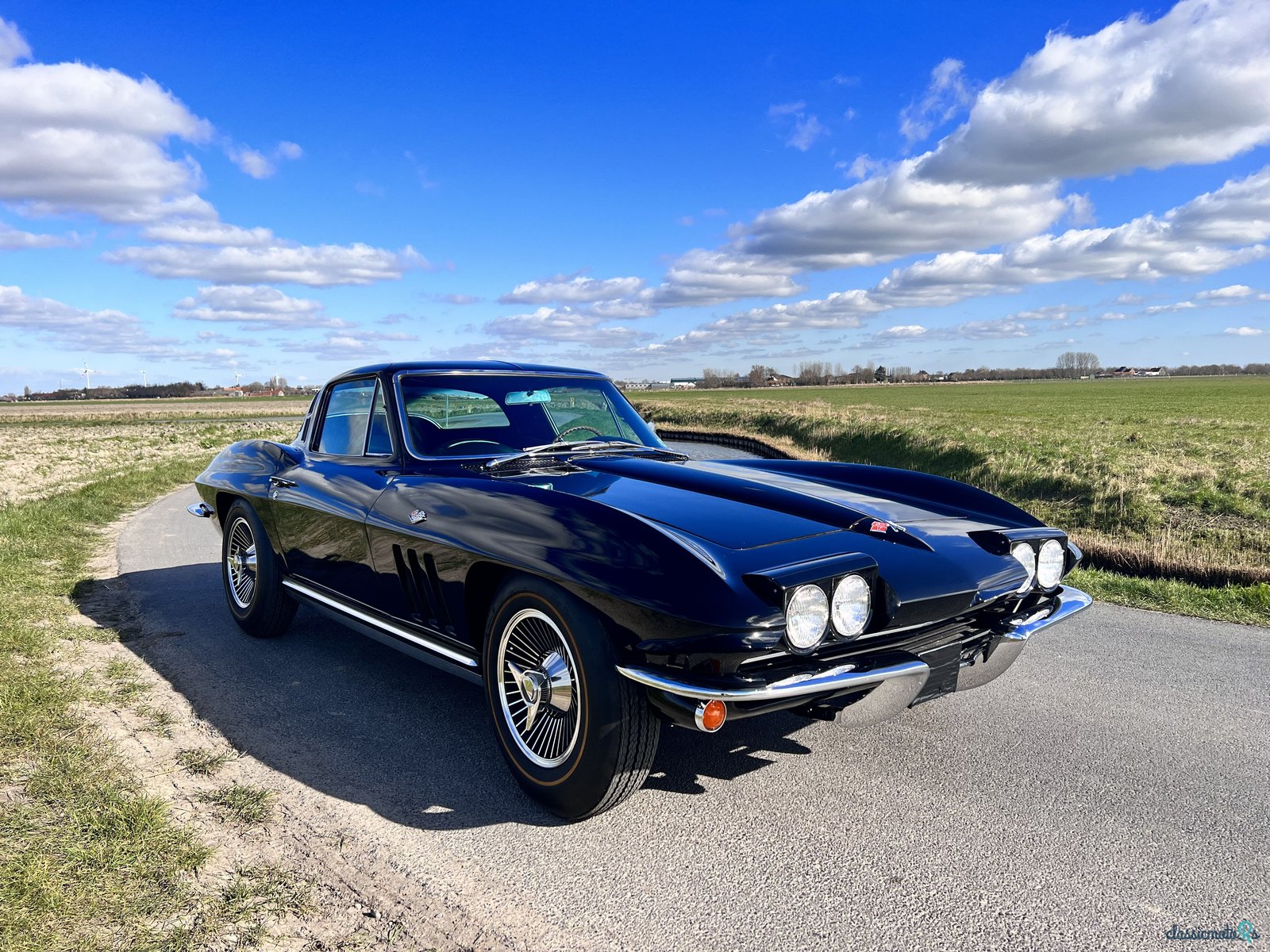 1965' Chevrolet Corvette photo #6