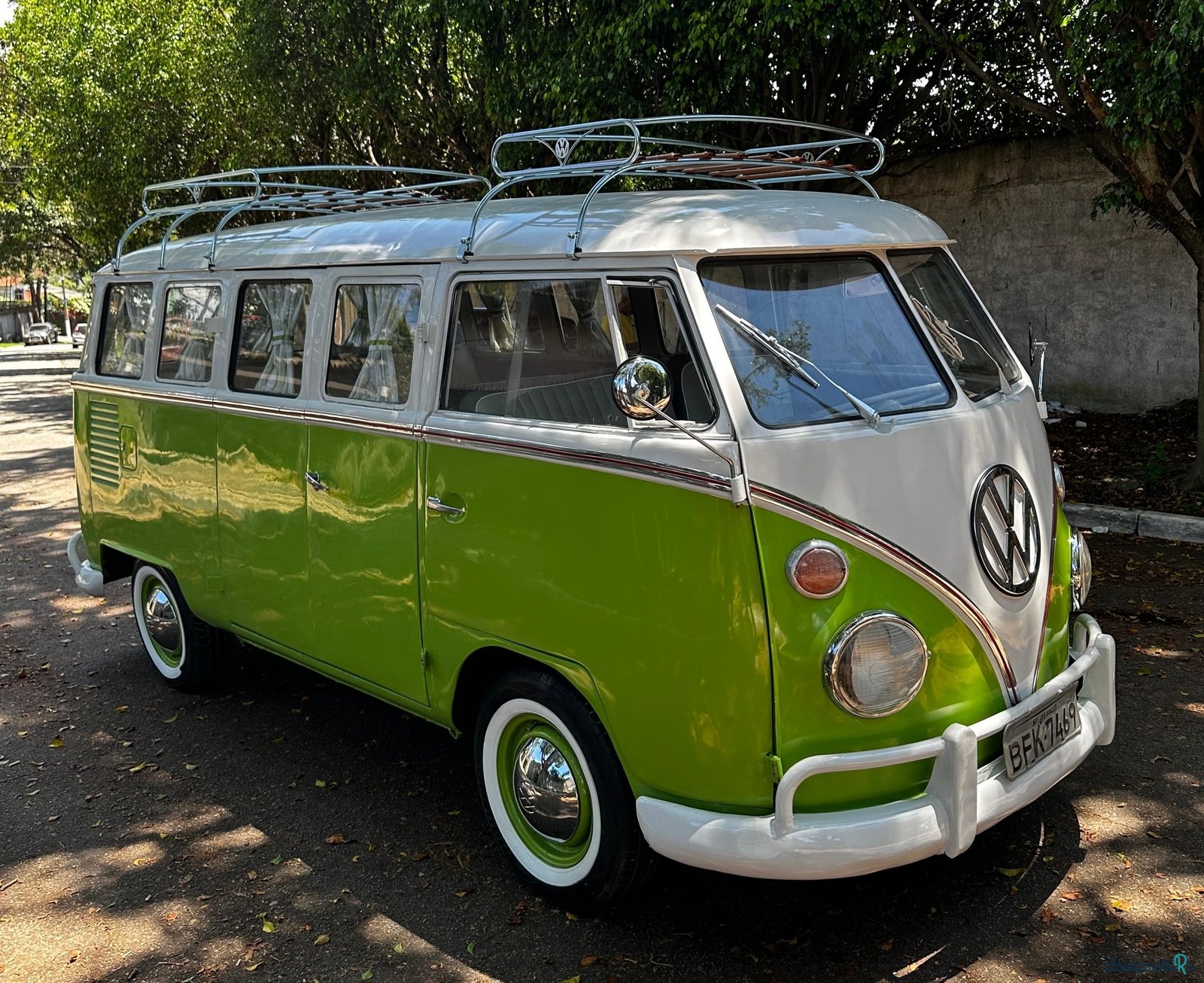 1974' Volkswagen T1 Splitwindow bus photo #5
