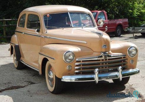 1947' Ford 2  Door Sedan photo #4