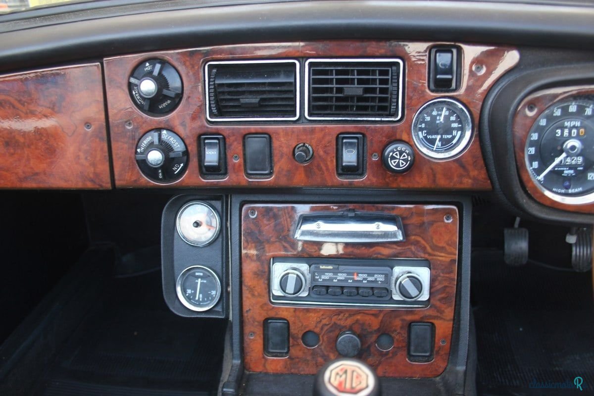 1973' MG MGB photo #5