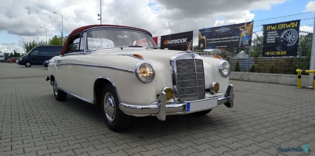 1957' Mercedes-Benz 220 S photo #3