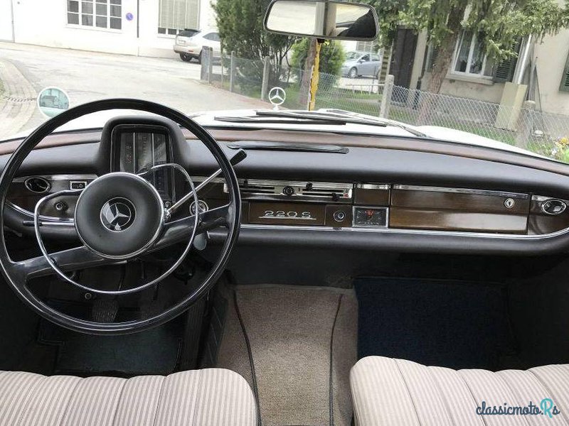 1965' Mercedes-Benz 220 photo #4