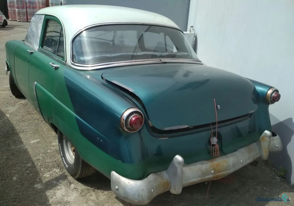 1952' Ford Crestline photo #4