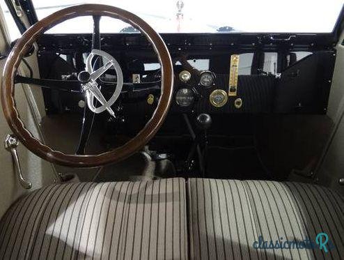 1920' Paige 6-24 photo #1