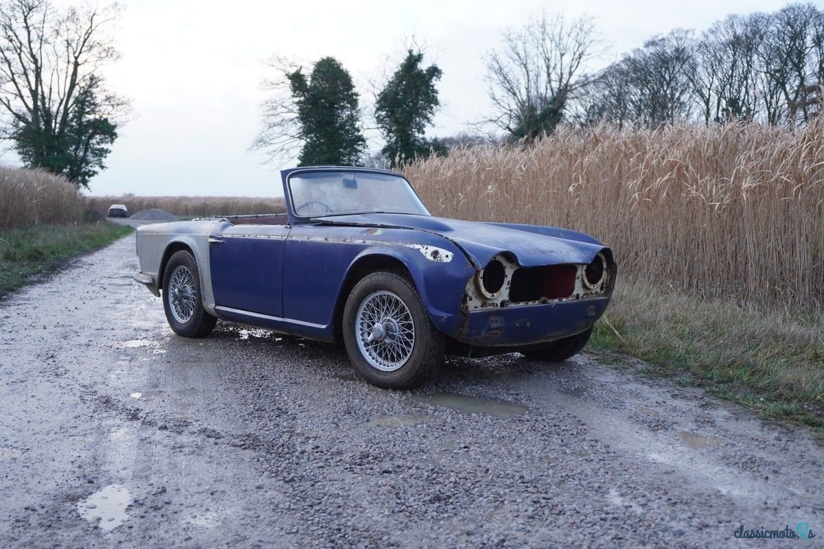 1967' Triumph TR4 photo #1