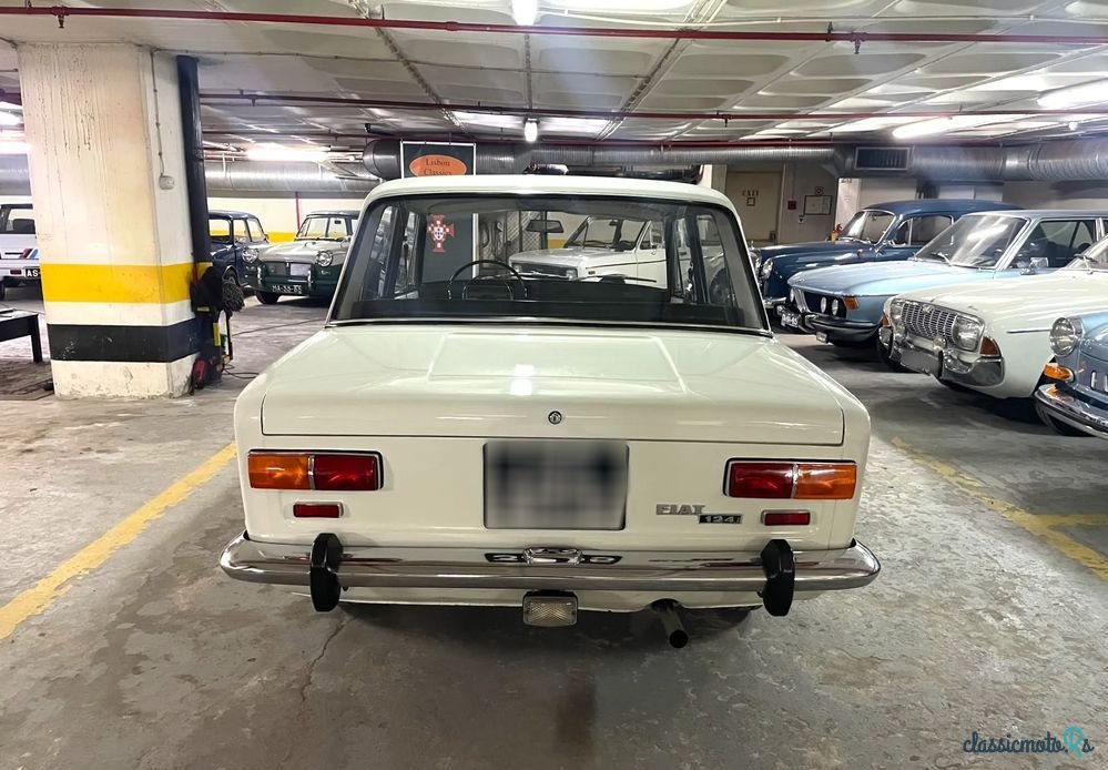 1969' Fiat 124 photo #3