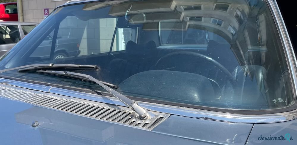 1990' Mercedes-Benz W123 260 Ce photo #6