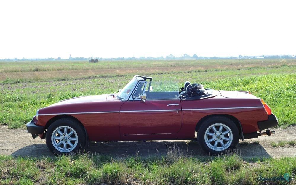 1977' MG MGB photo #1