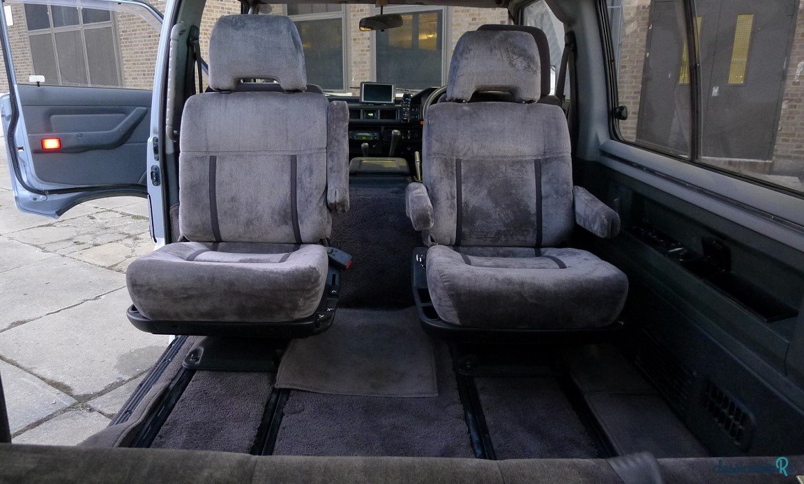 1988' Mitsubishi Delica photo #5