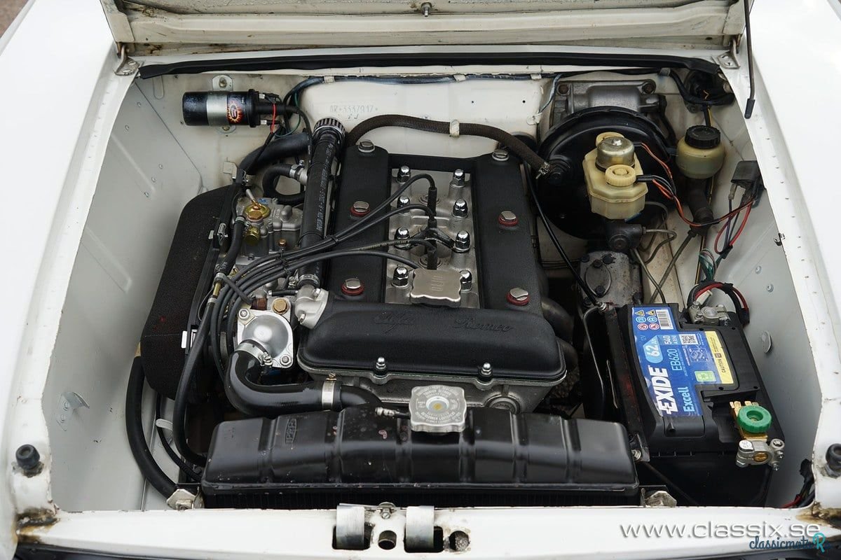 1974' Alfa Romeo Giulia photo #5