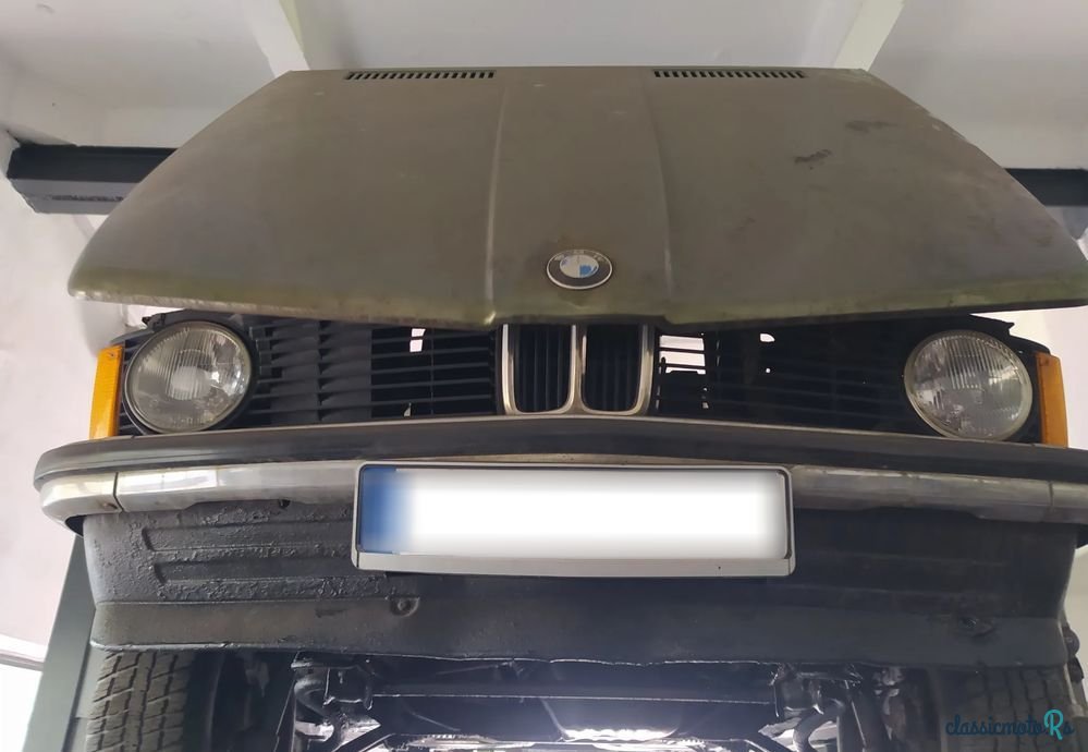 1980' BMW Seria 3 320 photo #1