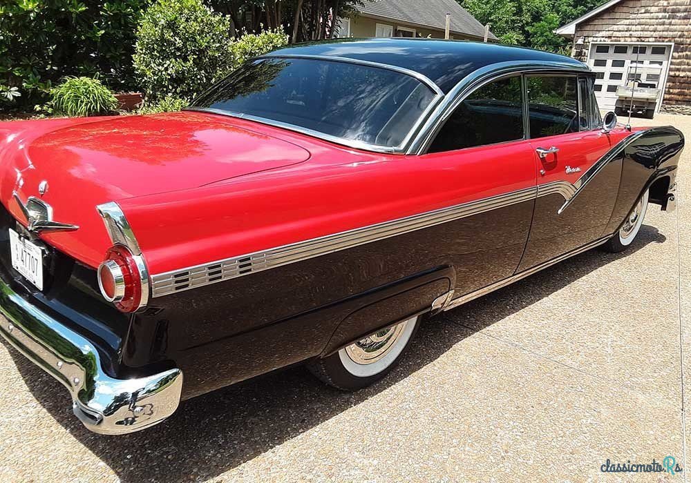 1956' Ford Fairlane photo #5