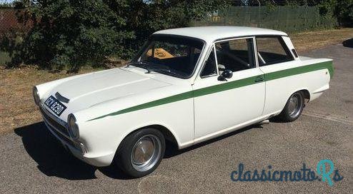 1966' Ford Cortina photo #4