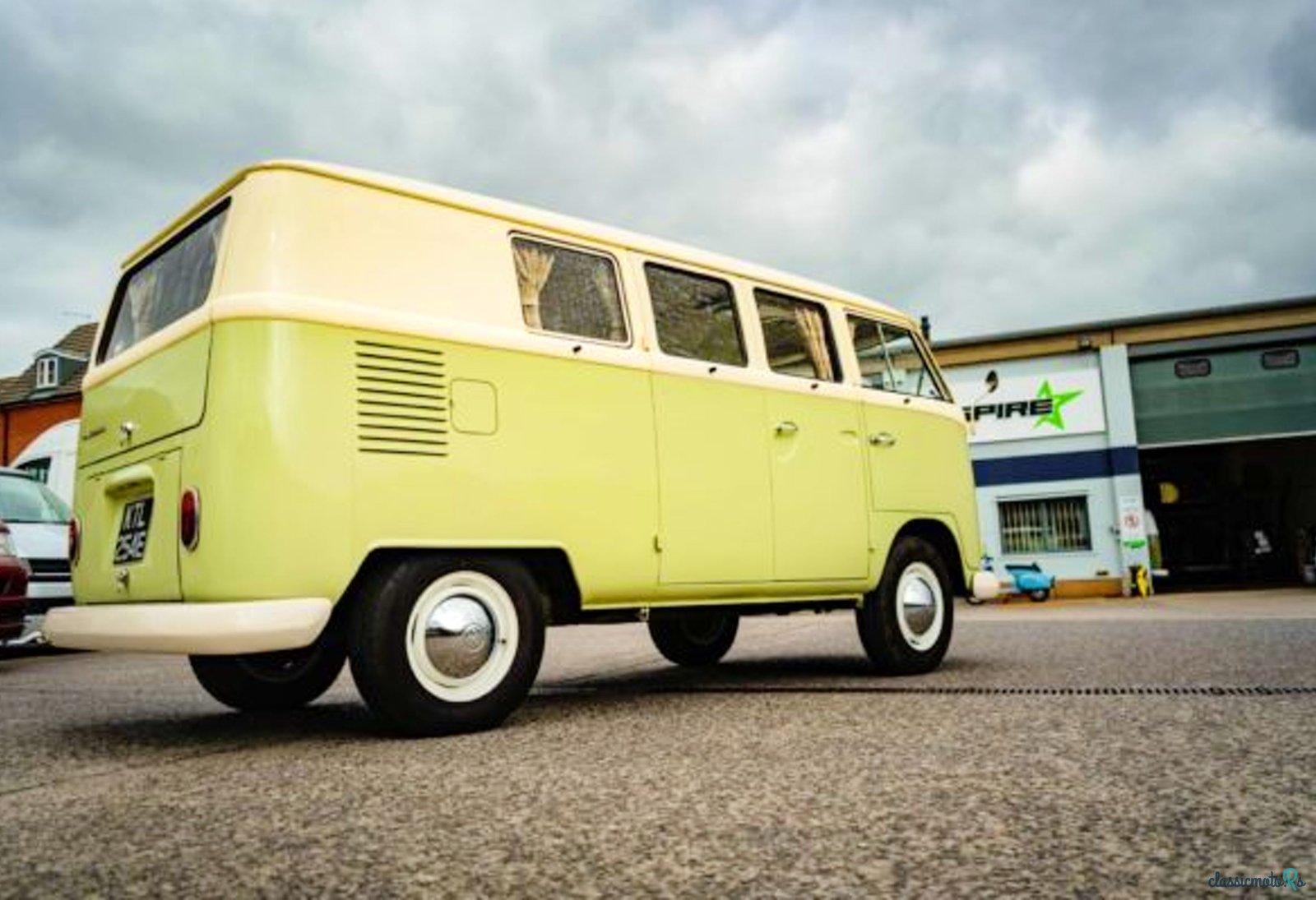 1967' Volkswagen T2 Camper photo #3