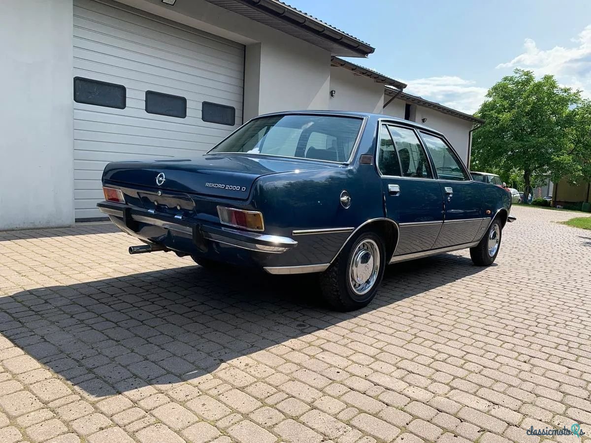 1975' Opel Rekord photo #2