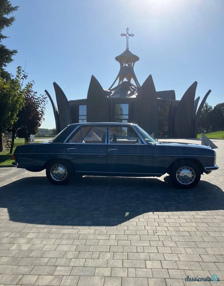 1973' Mercedes-Benz W115 photo #3