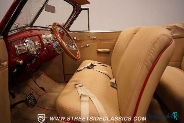 1948' Pontiac Streamliner photo #4