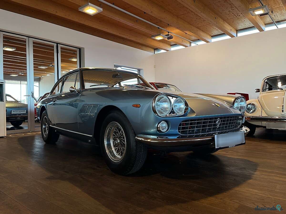 1965' Ferrari 330 GT photo #2