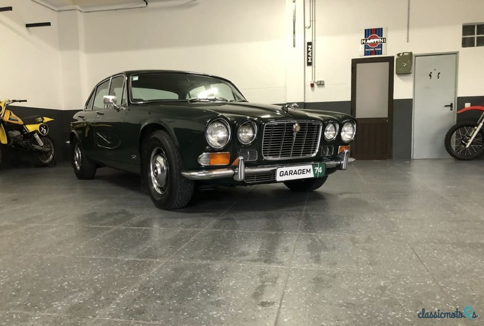 1973' Jaguar XJ photo #5